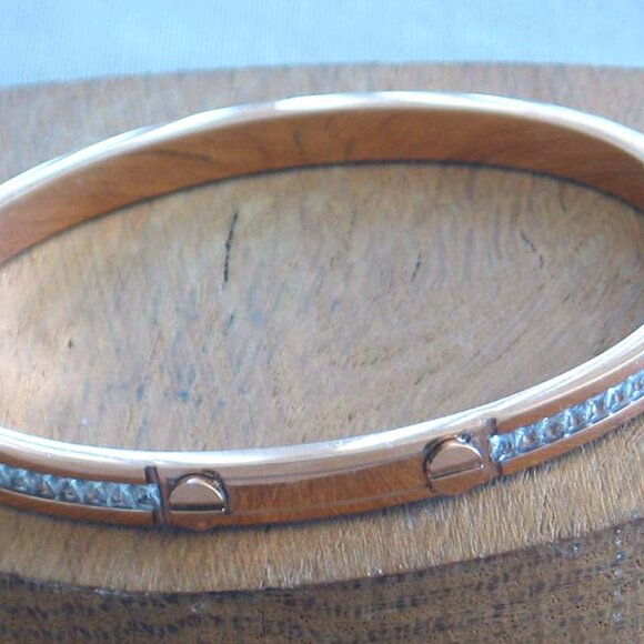 Elegant Stainless Steel Gold Plated Bangle Bracelet Enhanced By Zircons.   NEW - Picture 3 of 4